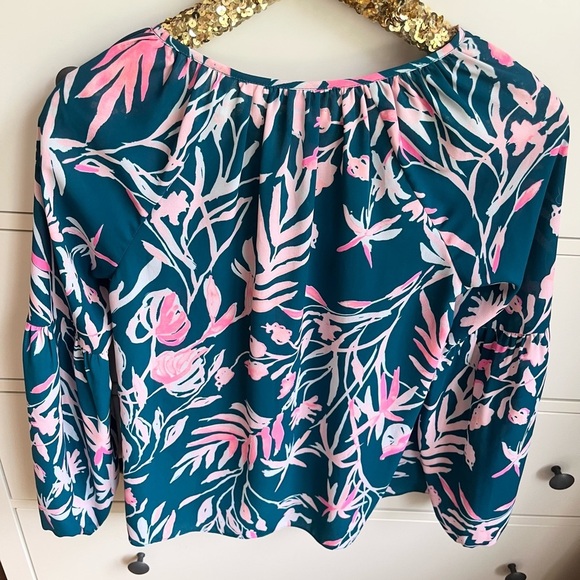 Lilly Pulitzer Charleigh Too Tidal Wave it’s Prime Time - Picture 3 of 9